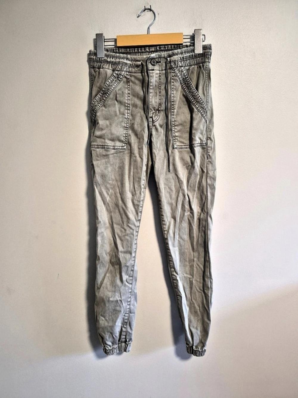 American Eagle 4 Grey Square Pockets Straight Leg Jogger Jean Pants